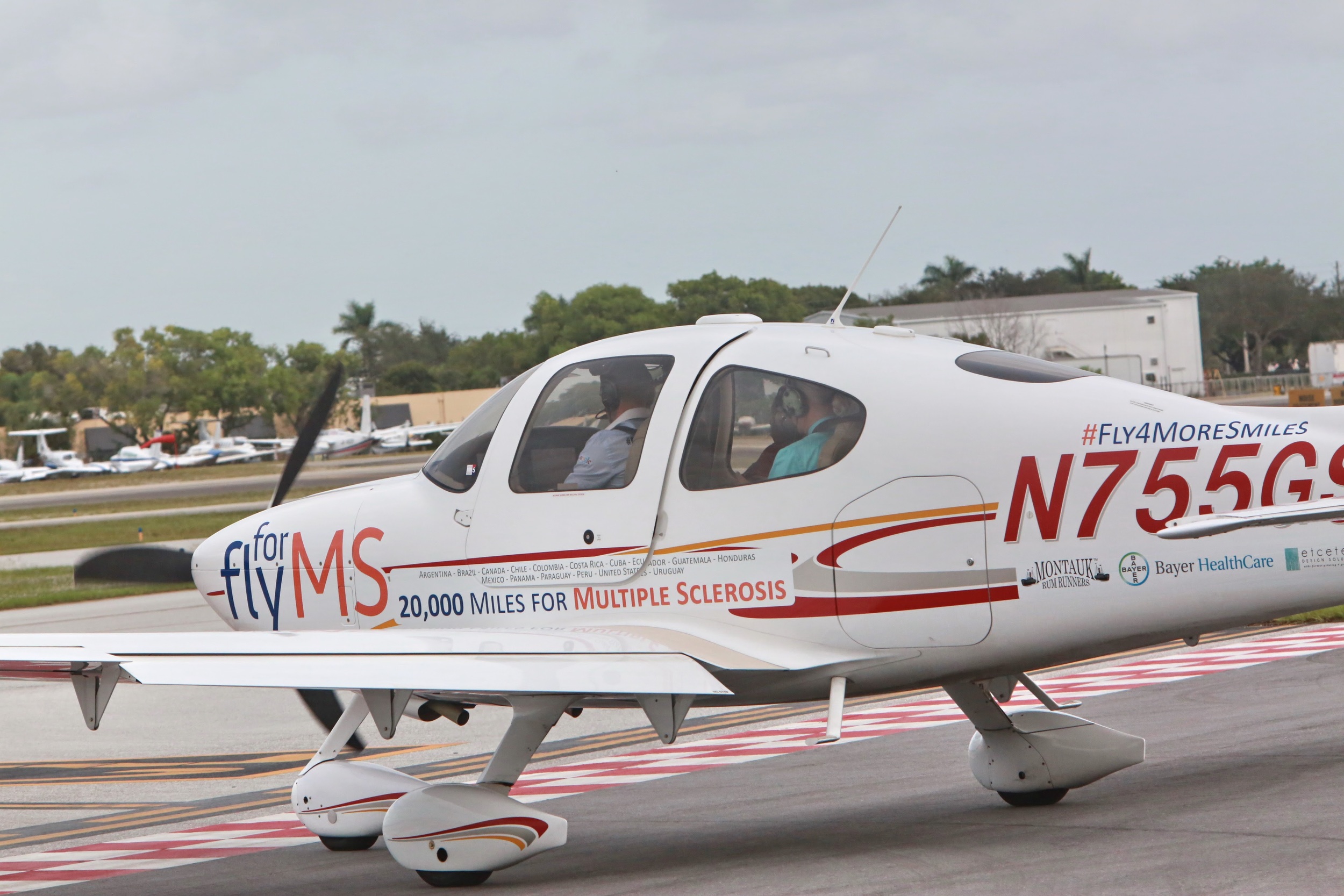   OUR AIRPLANE   Modern, fast Cirrus SR22 