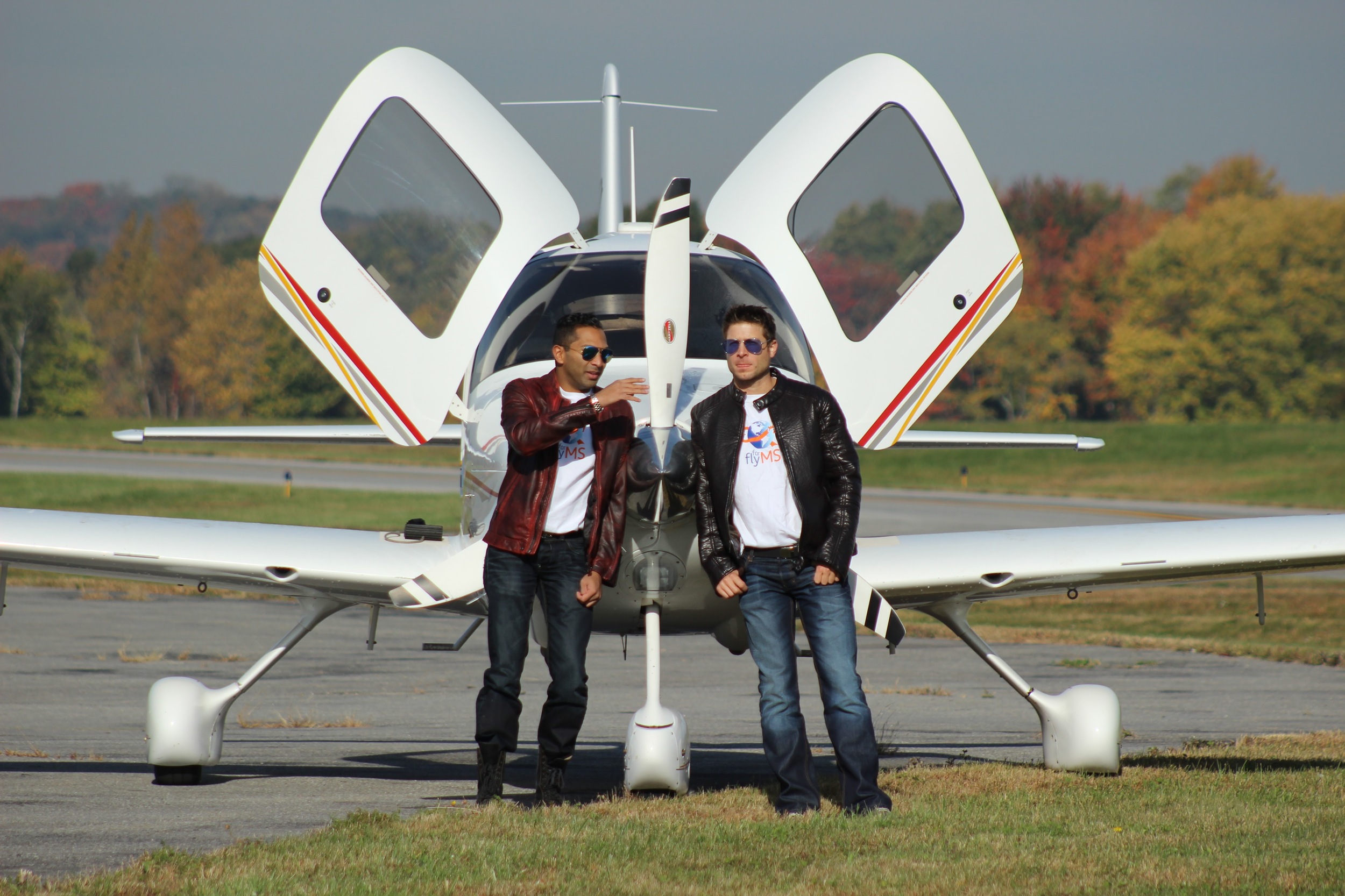   FLY FOR MS IS SPREADING ITS WINGS OVER THE AMERICAS   In November 2015, two American pilots set out on an extraordinary journey for Multiple Sclerosis. 