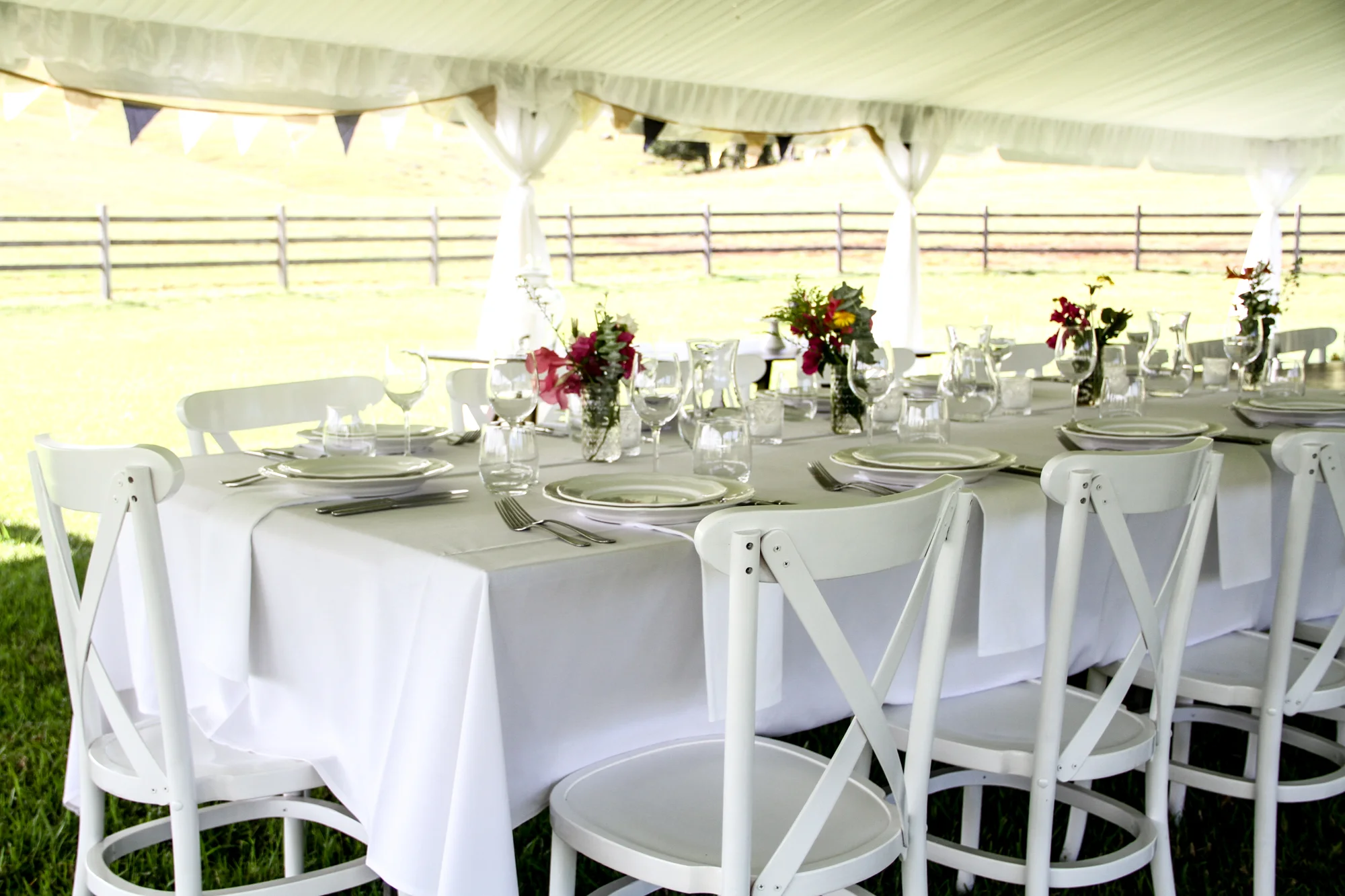 White chairs 3-1.jpg