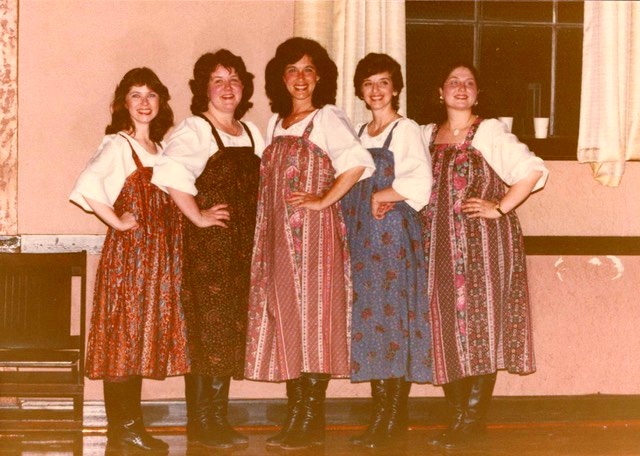 Susie+Mintz+and+Group.jpg