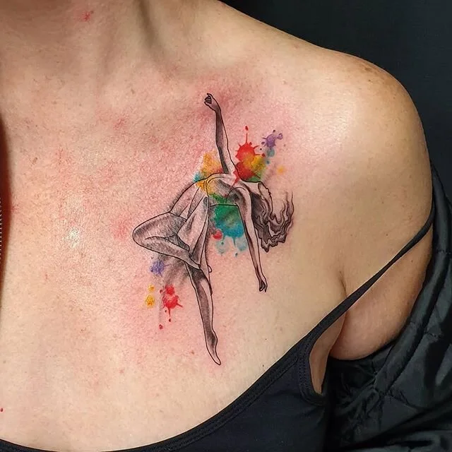 Fun tiny dancer for Narelle 🙂
#dancetattoo #dance #dancer #watercolourtattoo #tattoo #collarbonetattoo #brisbanetattoo #brisbanetattooart #bulimbatattoo #dancepose #contemporarydance #dancertattoo