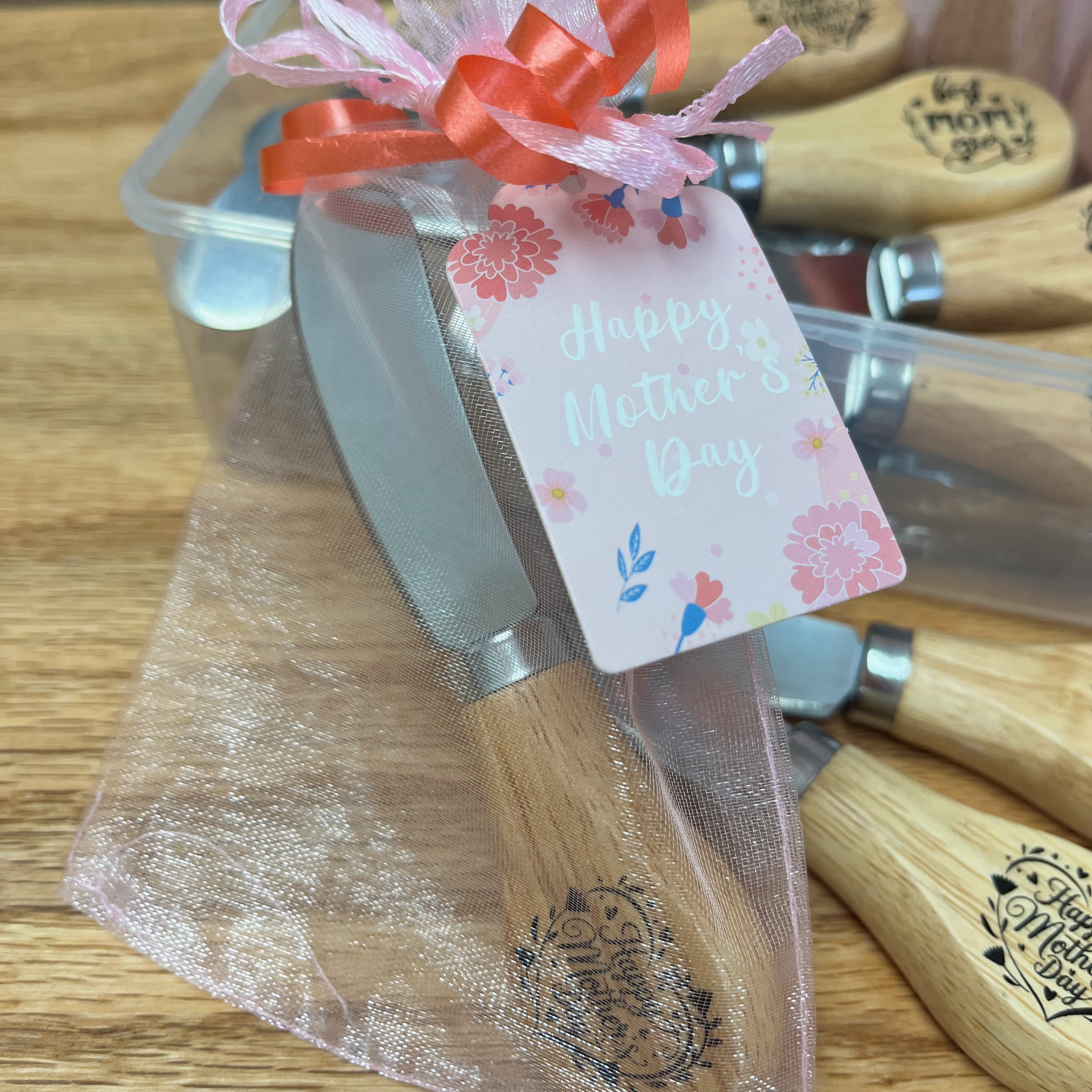 mothers day spreader in organza bag.png