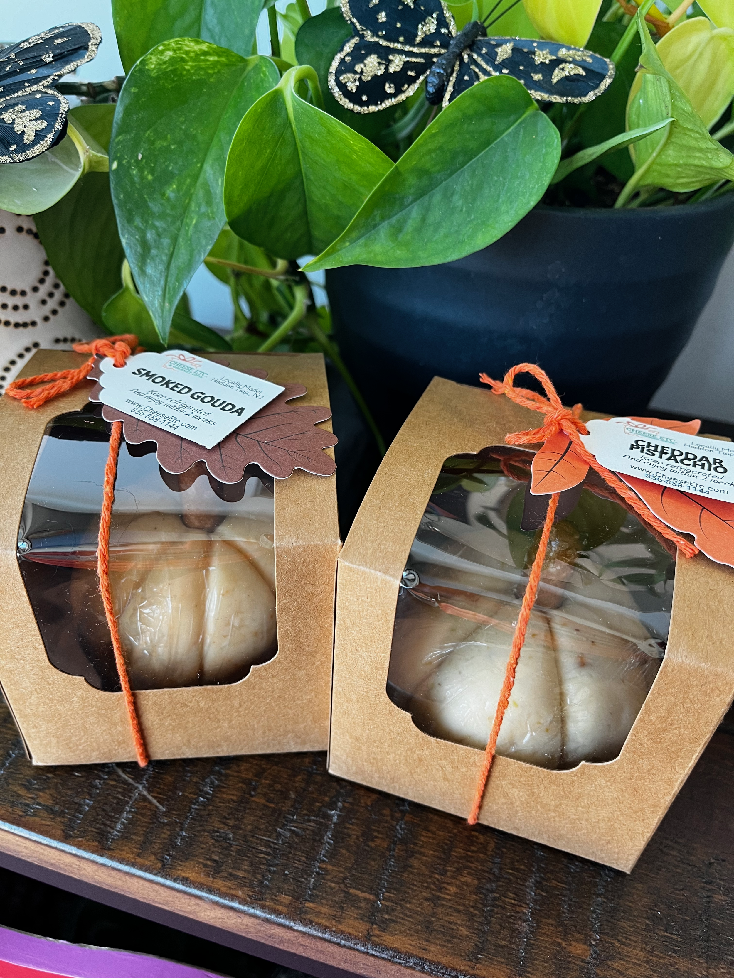boxed pumpkin balls.png