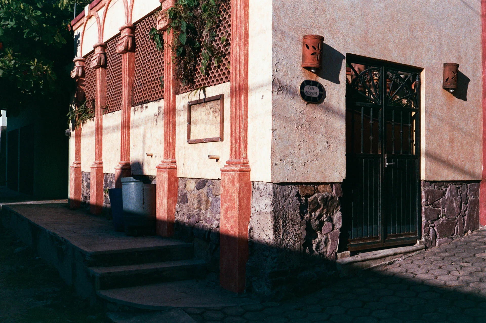 LaManzanilla_b_1219_m4_fuji200AA028A.jpg