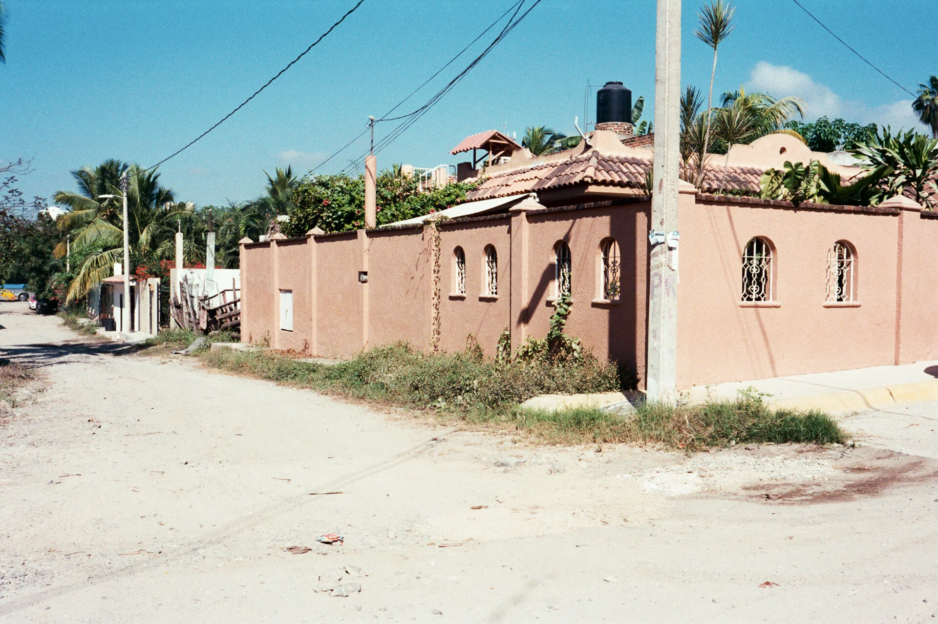 LaManzanilla_c_1219_m4_fuji200AA002.jpg