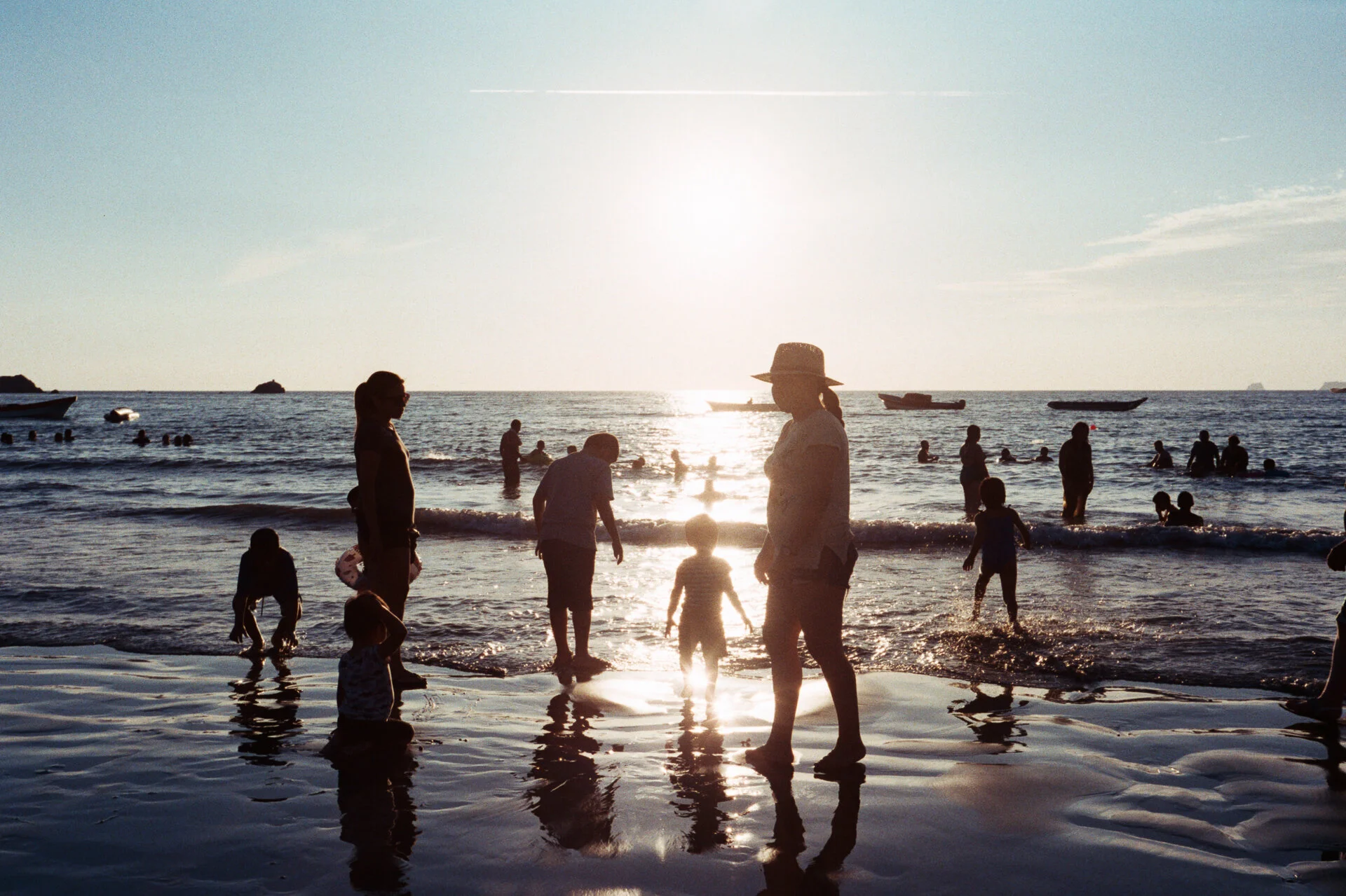 LaManzanilla_c_1219_m4_fuji200AA023.jpg