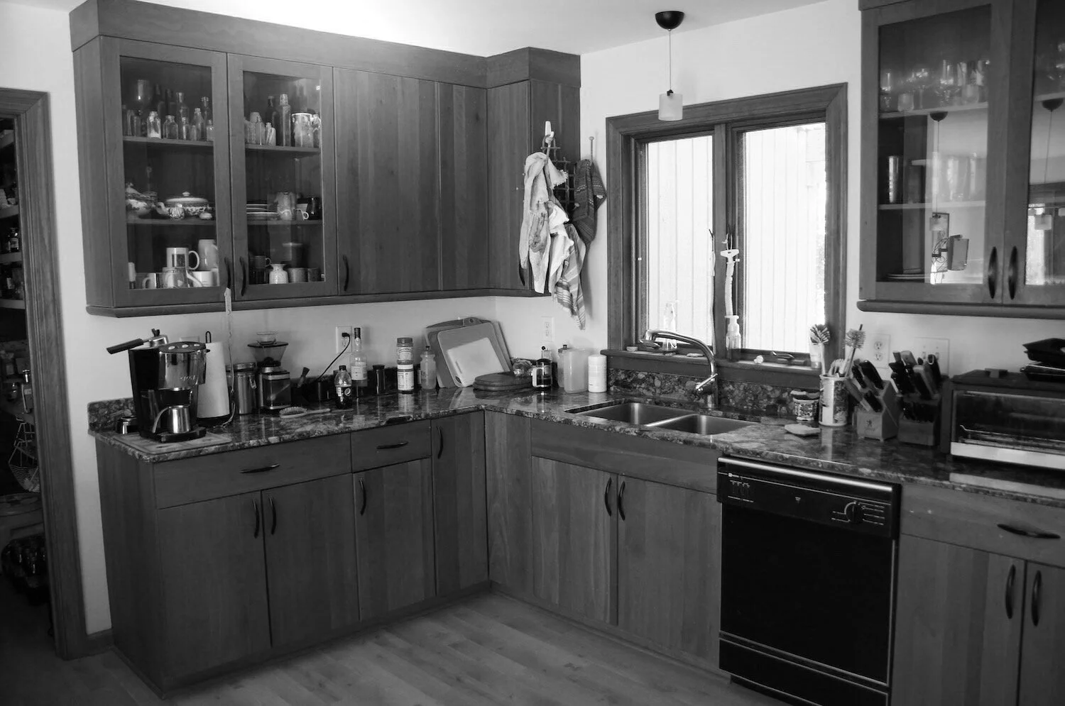 kitchen+before+02.jpg