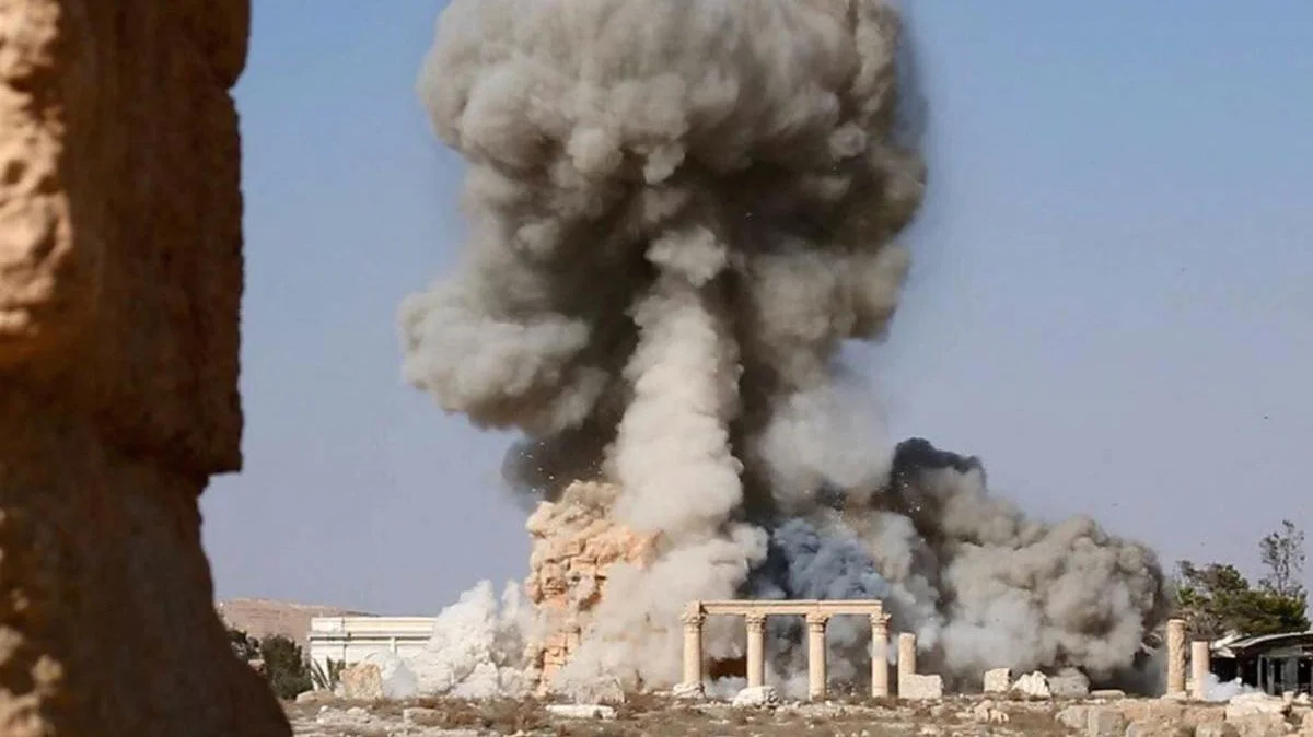 The Destruction of Memory