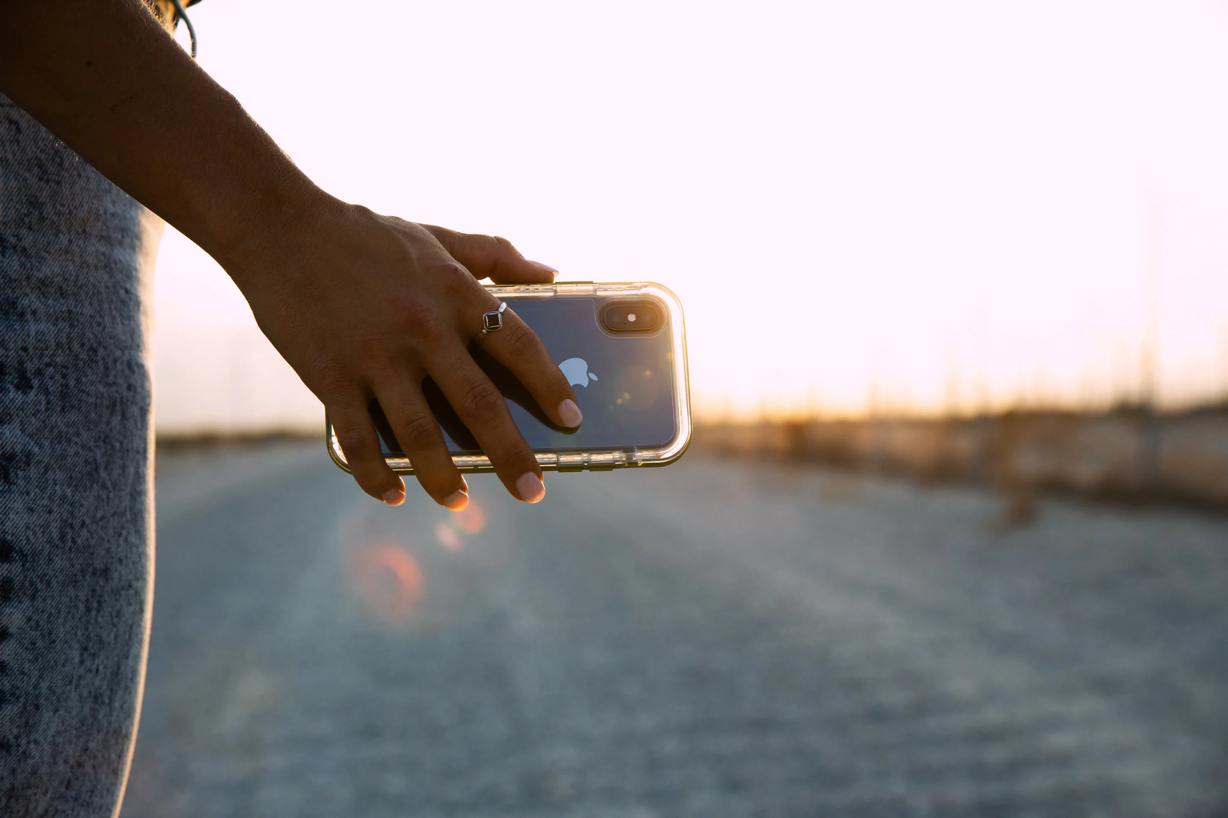 lifeproof-6886_v1.jpg