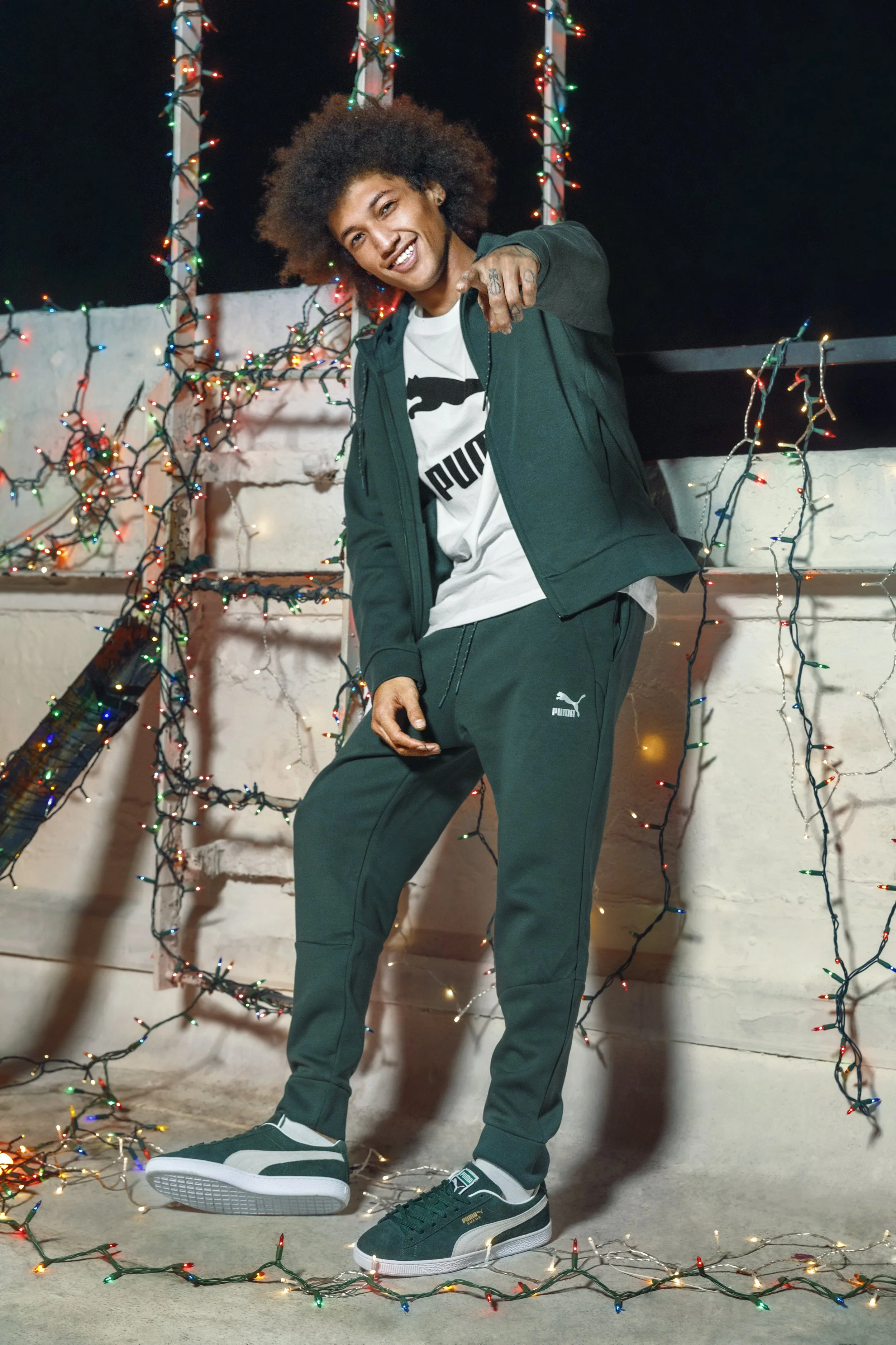 21AW_PNA_Holiday_Mens-Sneaker-1_3428_v1.jpg