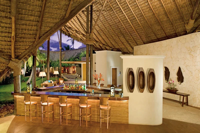 ZOAPC_LobbyBar_1.jpg