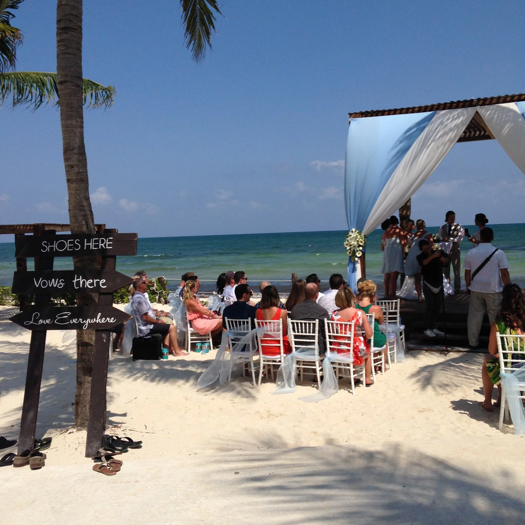 Blue Bay Wedding Decor4.jpg