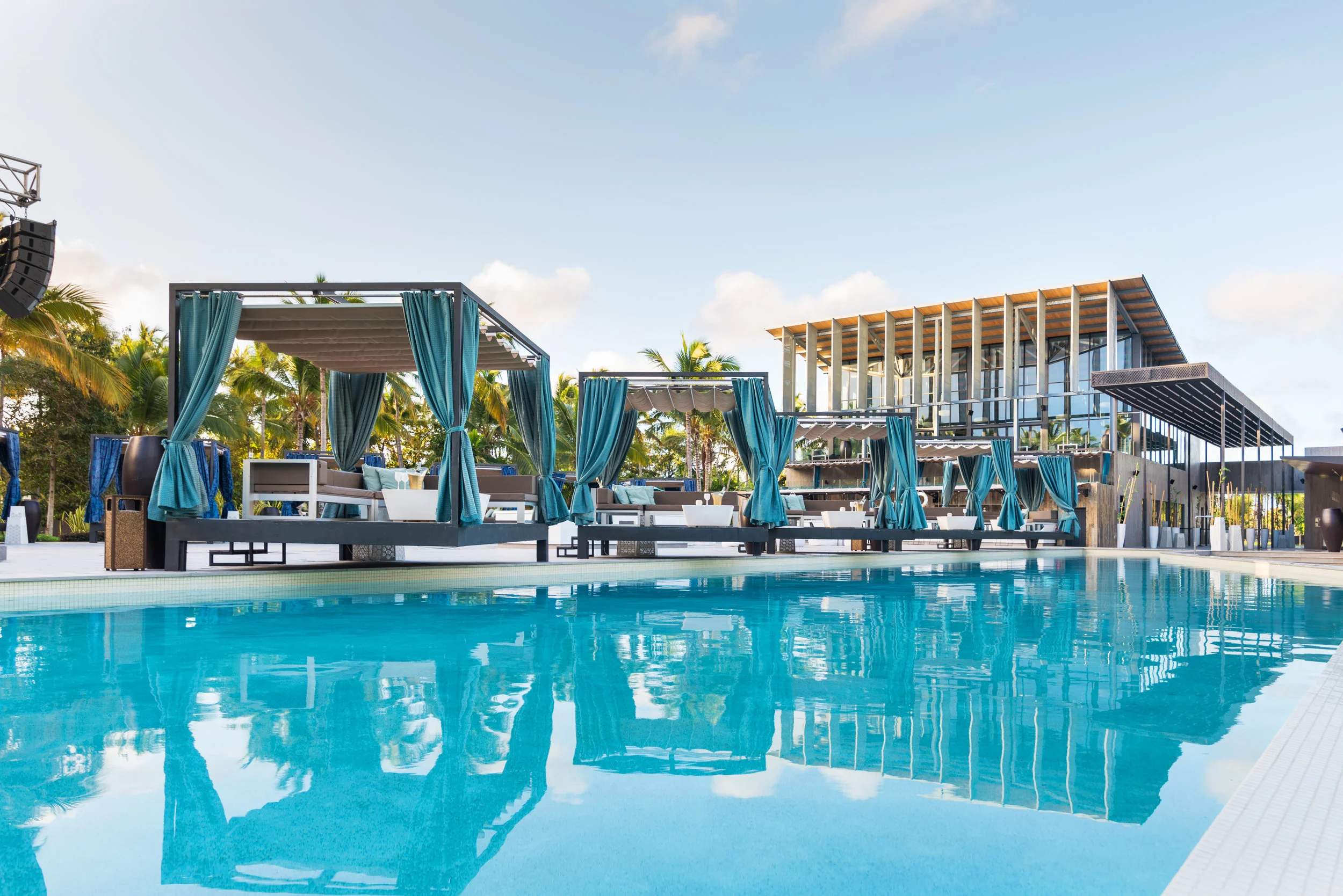Pearl Beach Club10.jpg