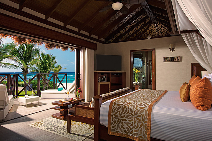 SESRC_OverThePool_Suite_Interior2_2A.jpg