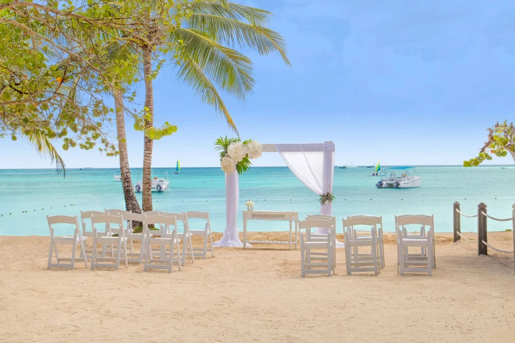 DRELR_Wedding-on-beach_RSRT-1024x682.jpg