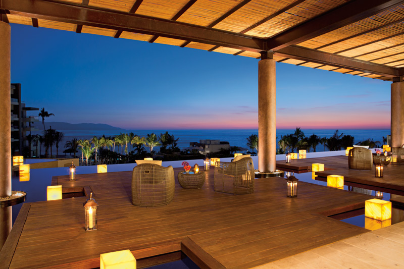 NOAPV_LobbyTerrace_Night_2.jpg