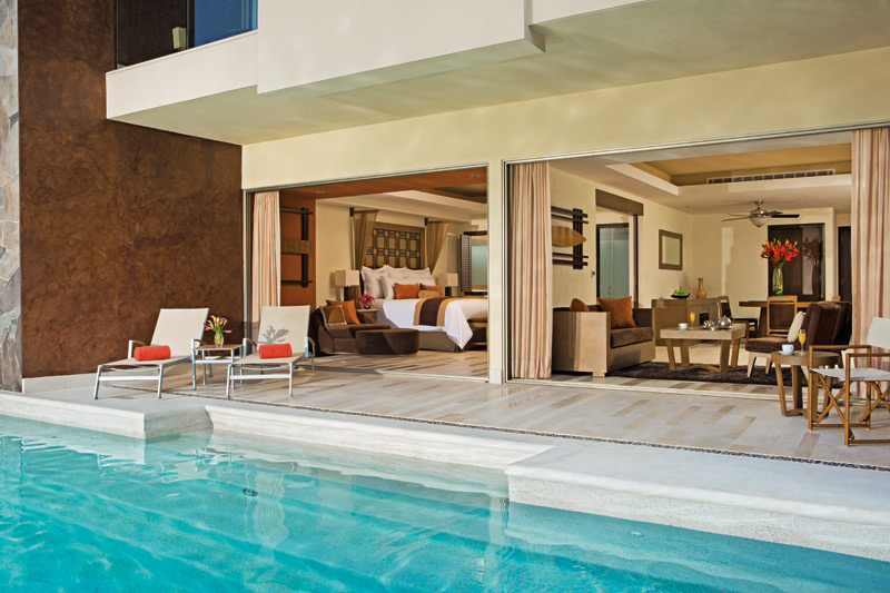 NOAPV_MasterSuite_Swimout_2.jpg