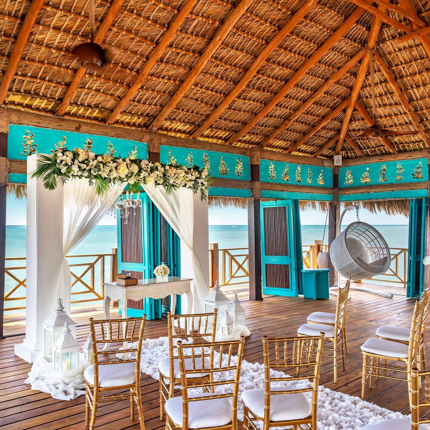 Are you looking for a unique destination wedding location? The Blue Marlin restaurant at Sanctuary Cap Cana is a stunning alternative to the more traditional ceremony locations. Feel the salty air and listen to the waves crashing beneath you as you s