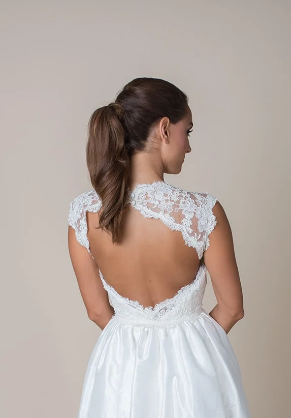 Ollie+Alice-Lace+Bodice-Lace+Keyhole-Ruched+Belt-Back.jpg
