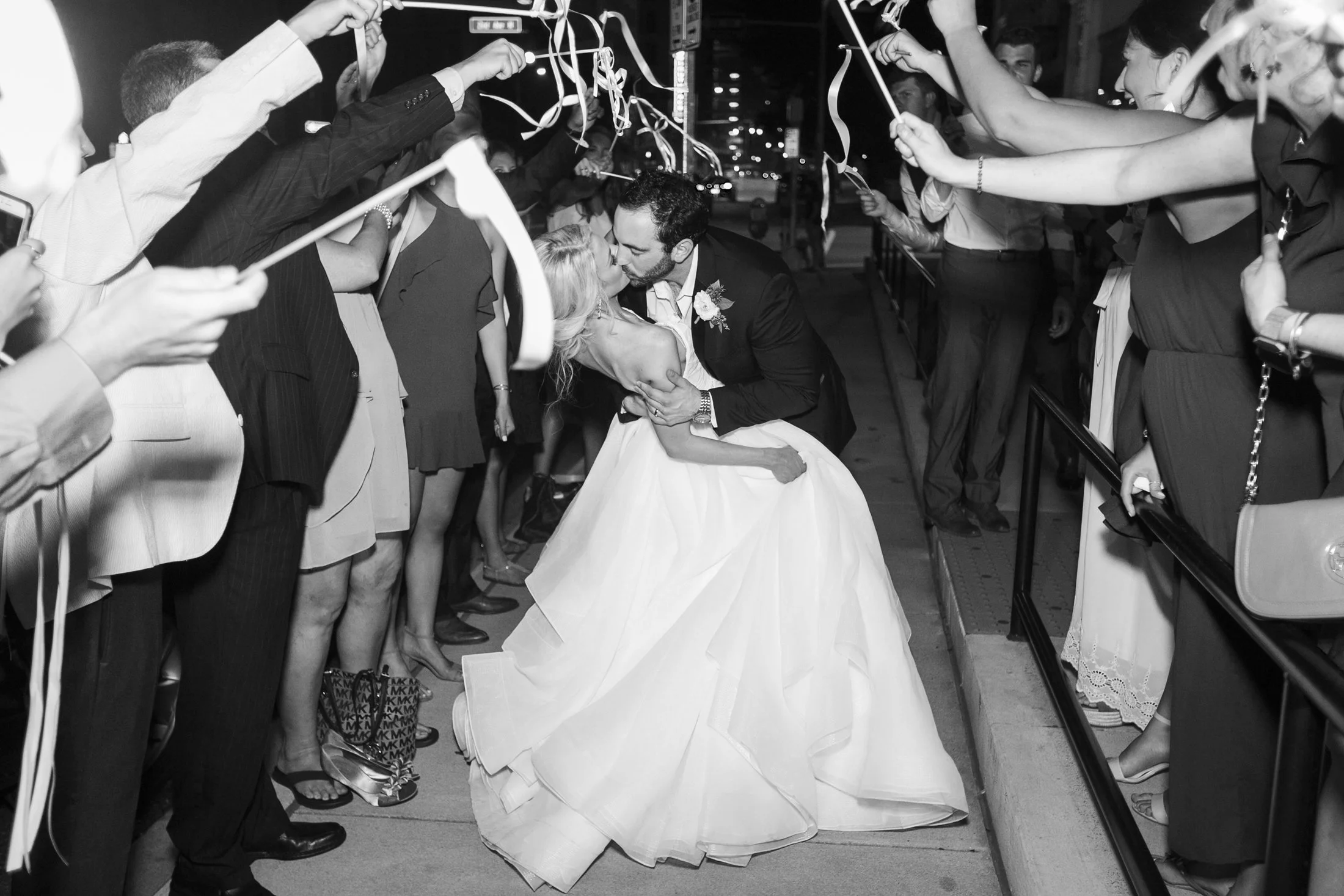 792bw_Savannah&HunterWedding.jpg