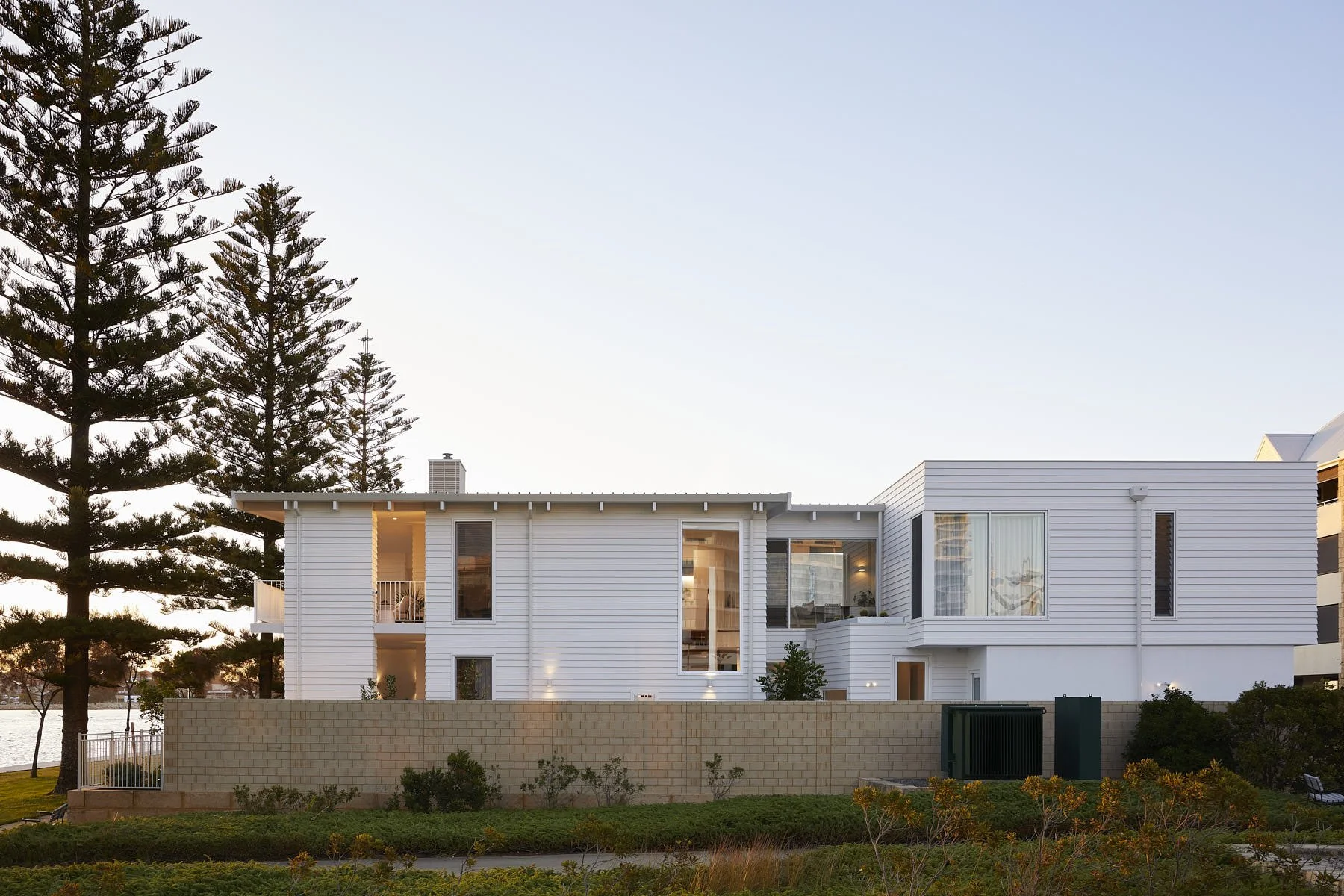 In our opinion: Custom vs pre-designed plans