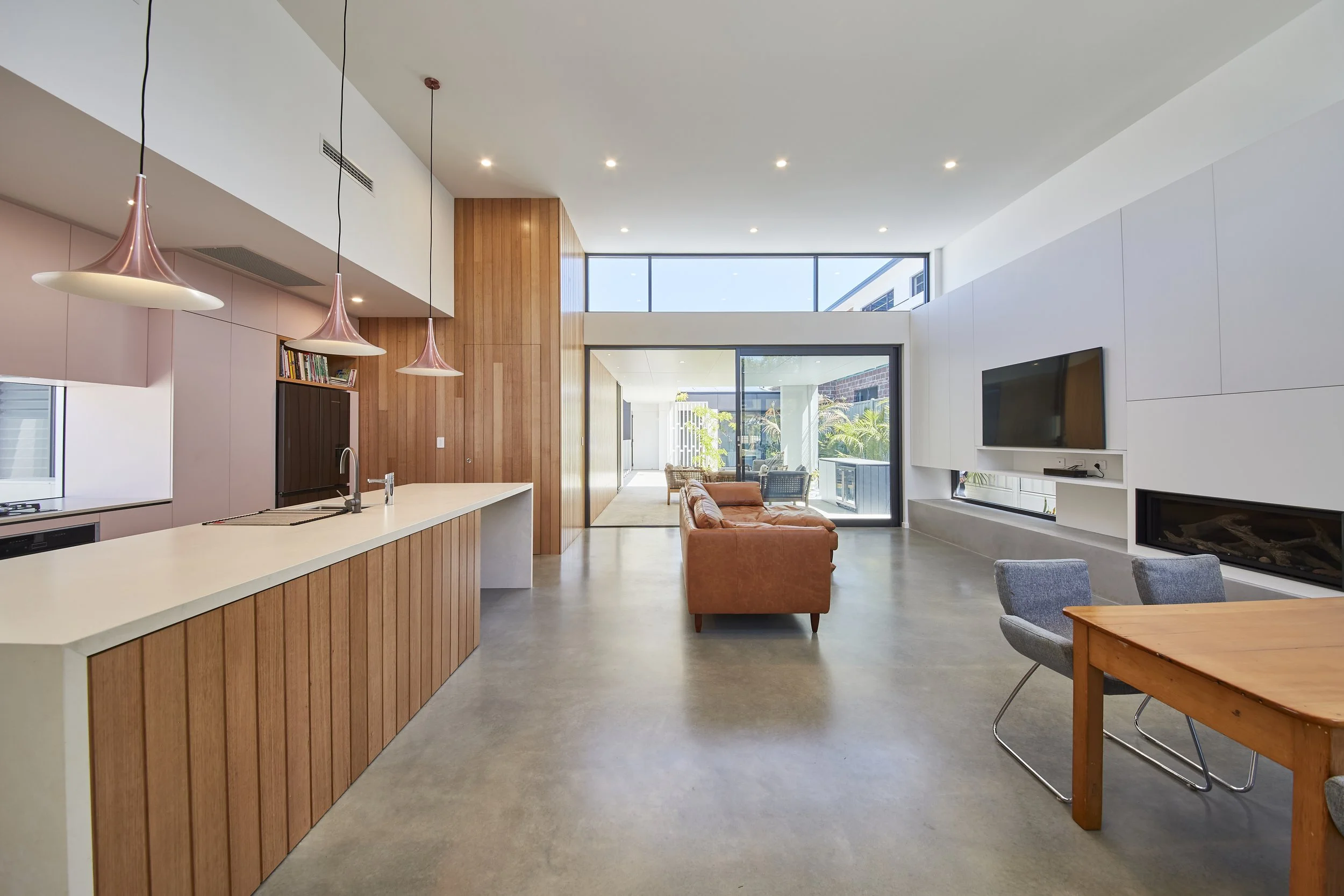 2253 9A Unwin Cres Salter Point 13.jpg