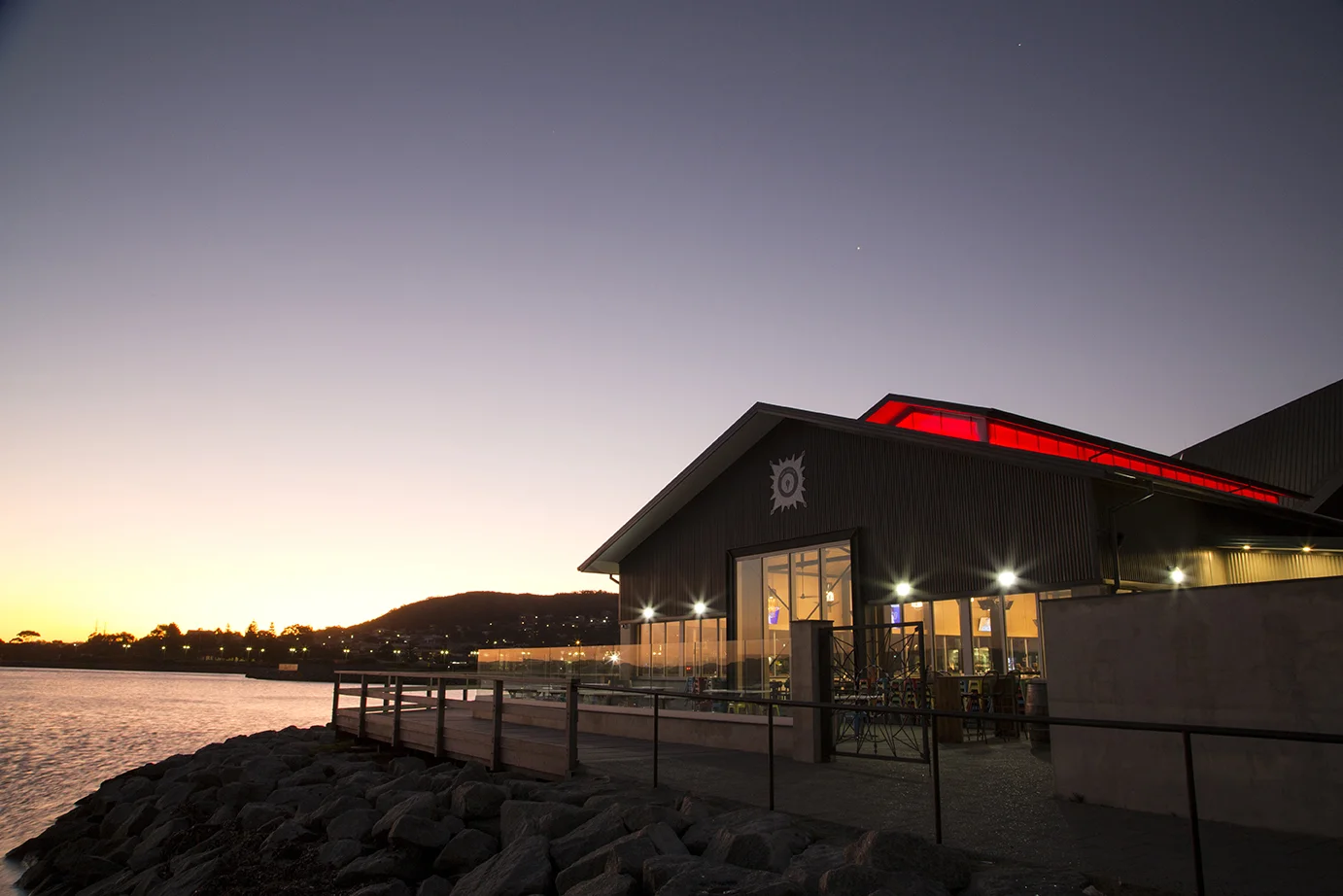 As locally based Architects in Albany in the Great Southern of Western Australia, Roberts Gardiner Architects are committed to producing buildings of excellence within economic, environmental, social and functional constraints. We believe that architectural design excellence is only achieved through teamwork and problem solving which fully satisfies the requirements of the client and end user.