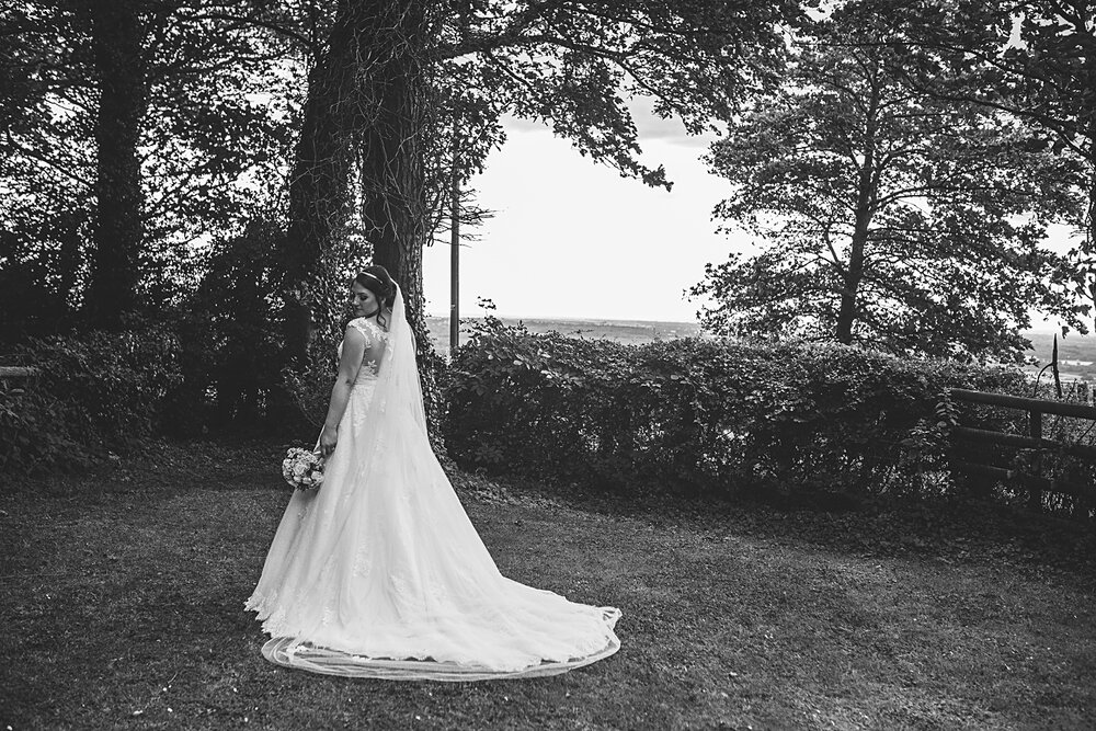 The BarnYard - Kent Wedding Photographer - Carla Guest Photography_0044.jpg