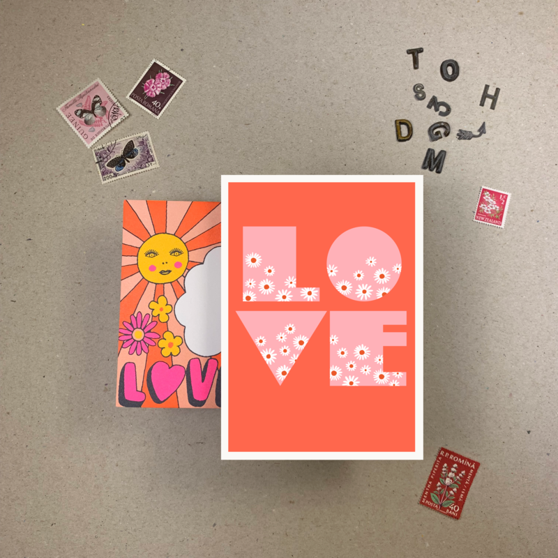 Red daisy love.png