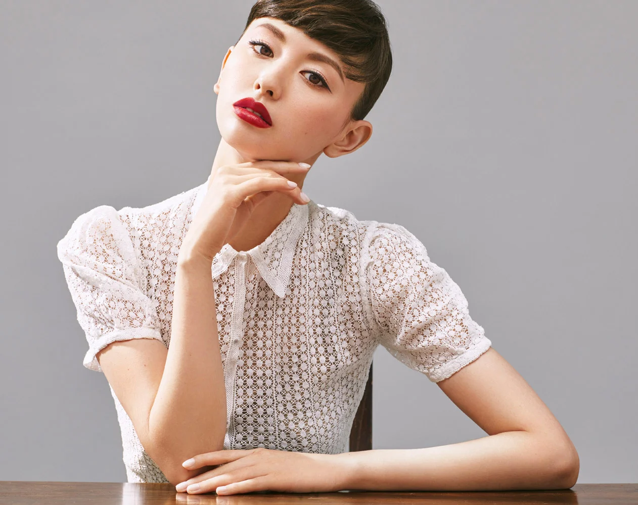 ELLE Japan, Emi Suzuki-02.jpg