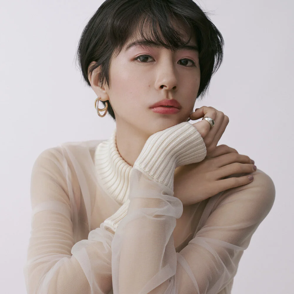 WWD Japan, Yui Sakuma-02.jpg