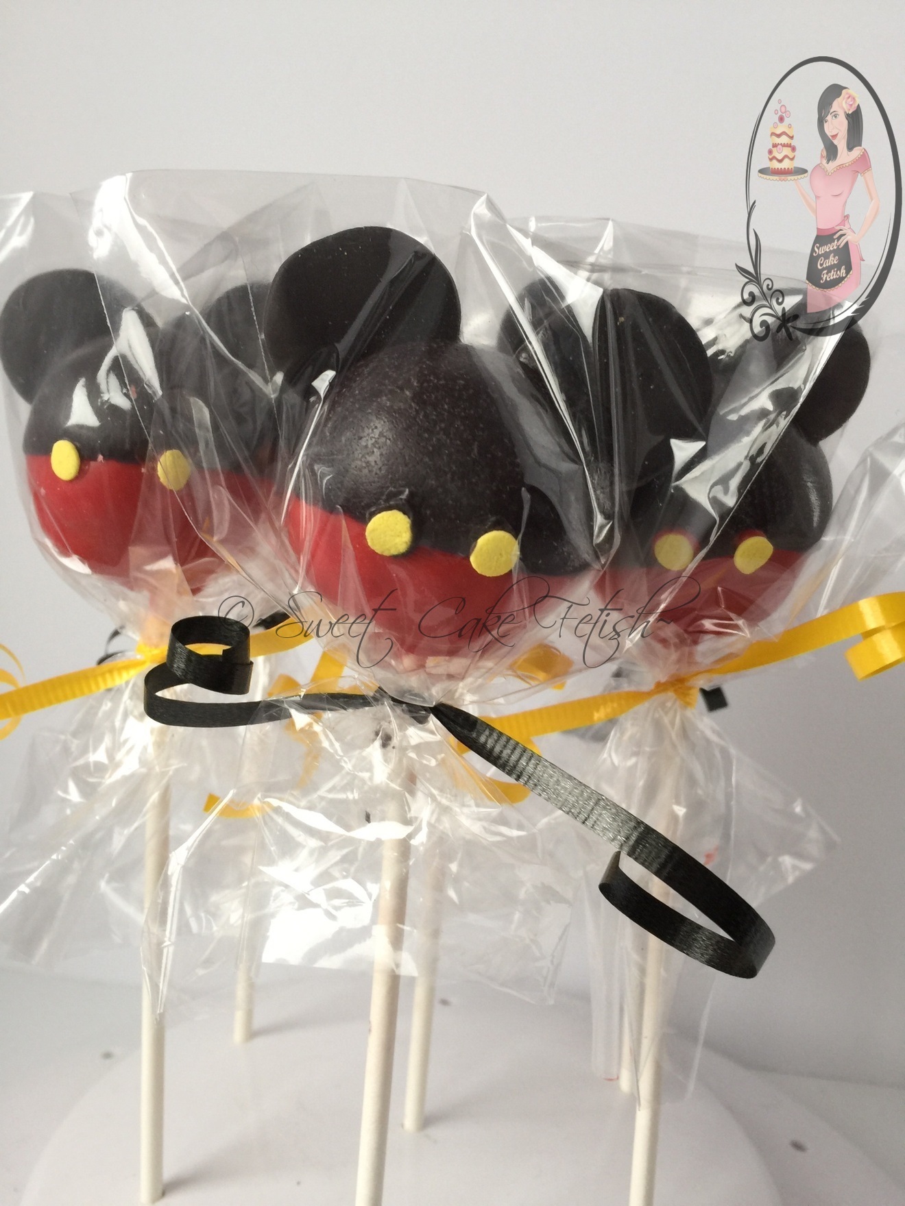 Mickey Mouse Cake Pops