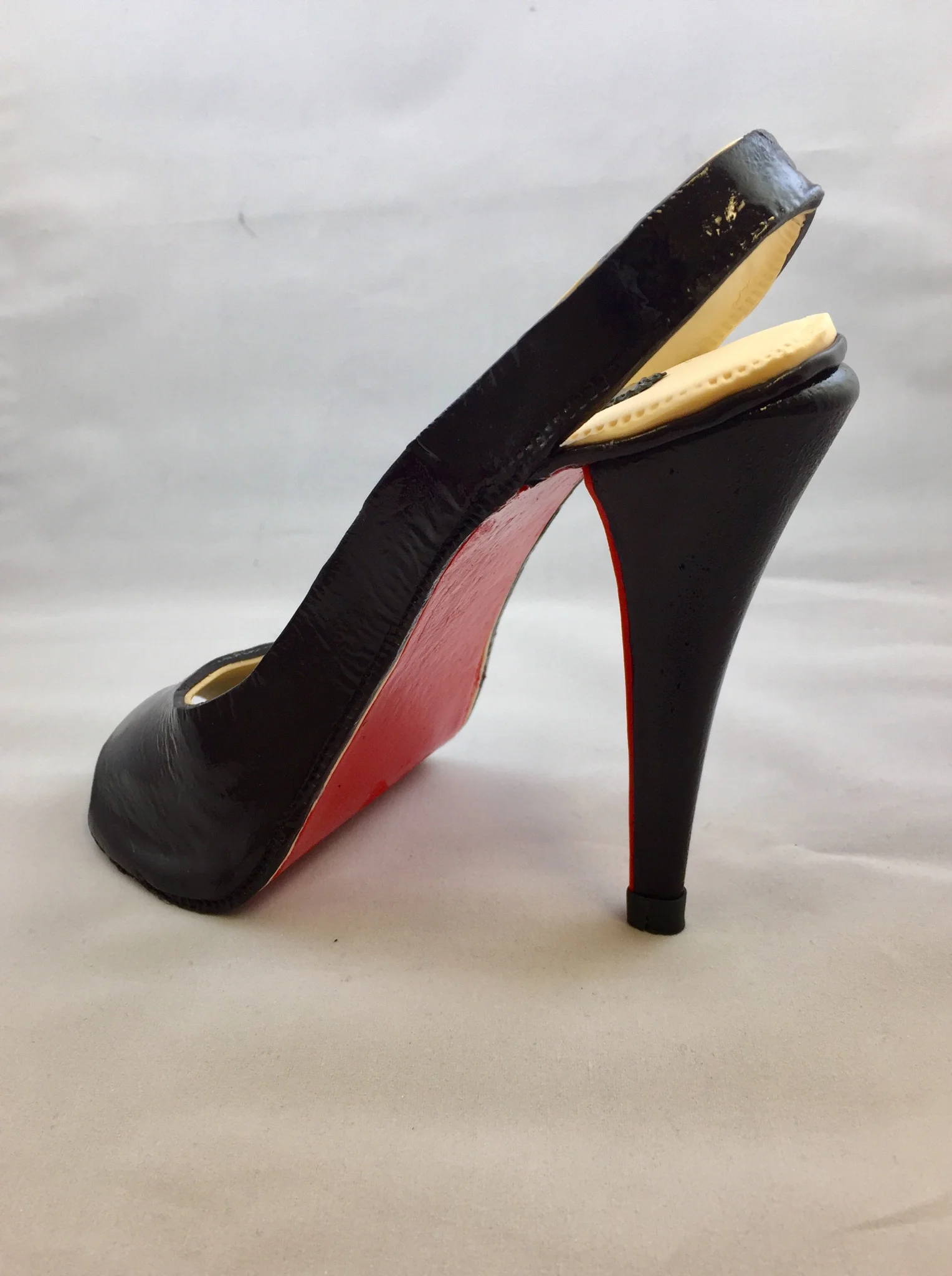 Gumpaste high heel shoe