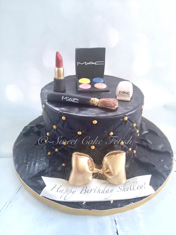 This week we had the pleasure in creating this beautiful and sassy make up themed birthday cake! Making the sugar makeup pieces was definitely fun! I am super happy with the end result and even more satisfied when our client loves her cake and posts this beautiful review;