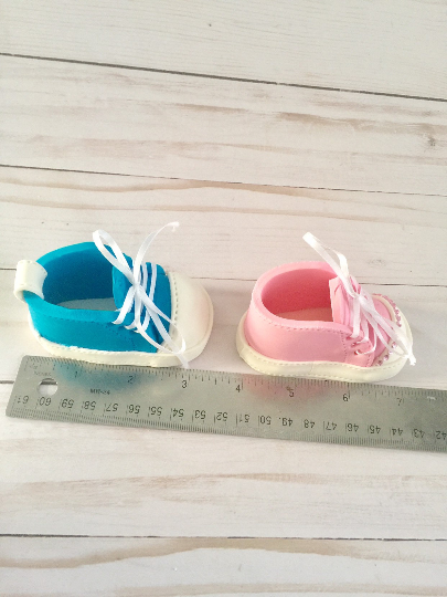 Pink and Blue baby gumpaste shoes2.png