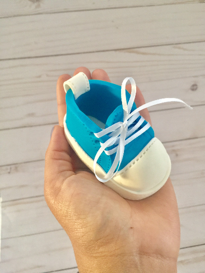 Pink and Blue baby gumpaste shoes3.png