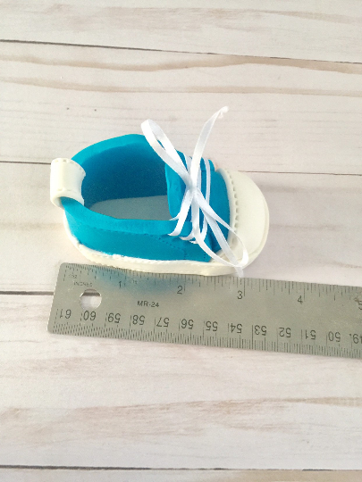 Pink and Blue baby gumpaste shoes5.png