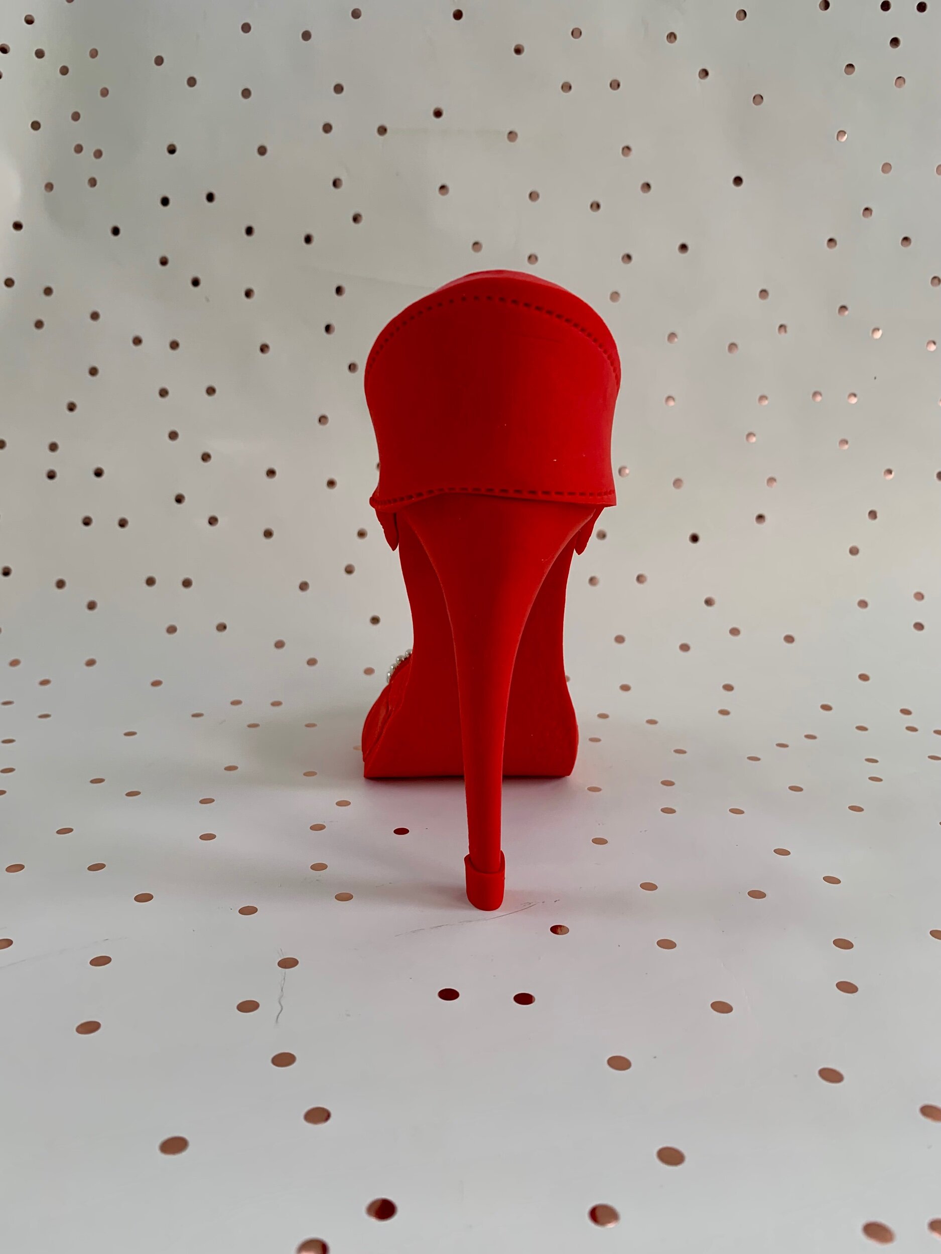 AB818B7D-8F17-4C4E-96DF-6905F54720EC