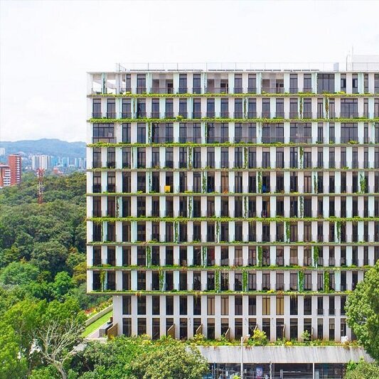 Fabra Facade