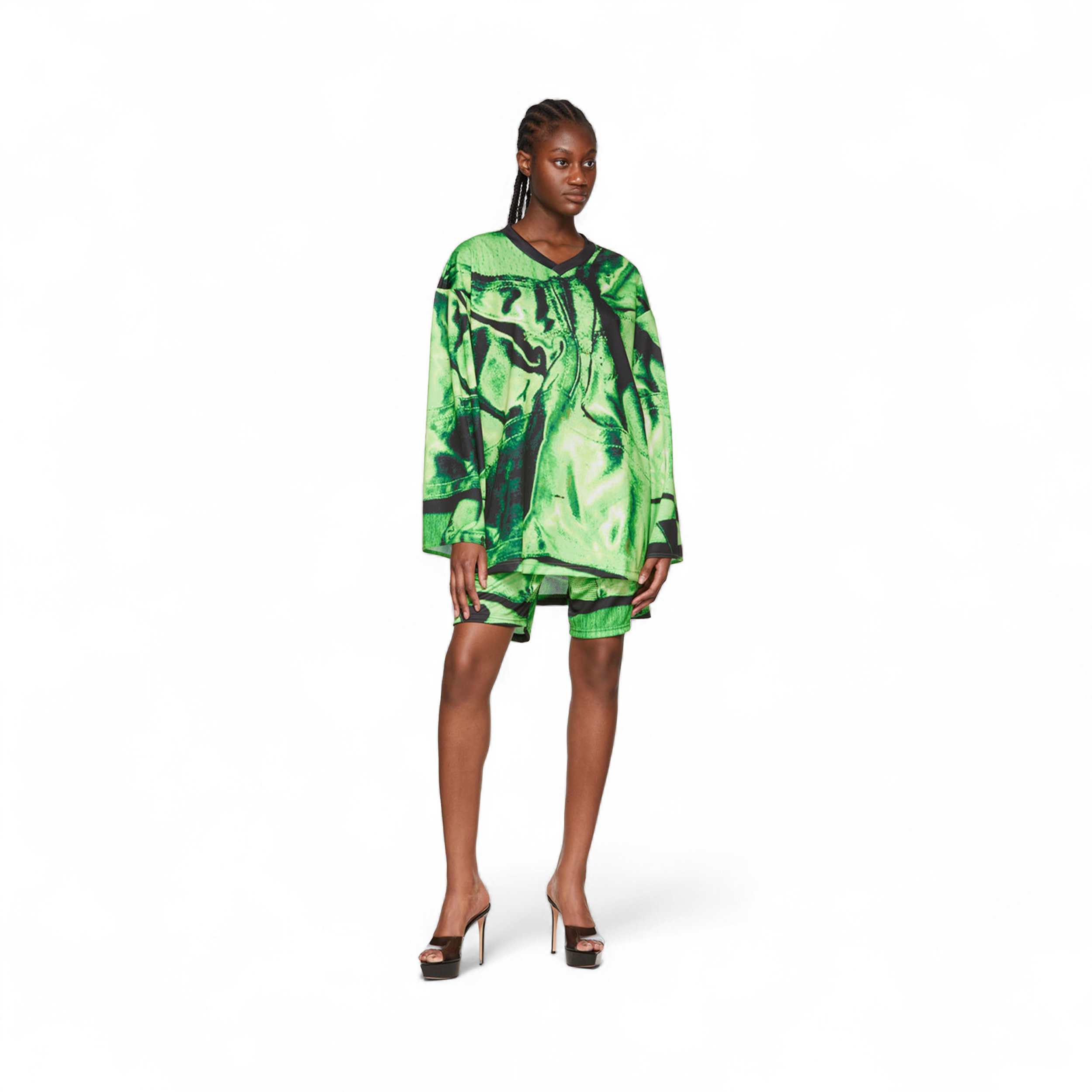 front_green_look.png