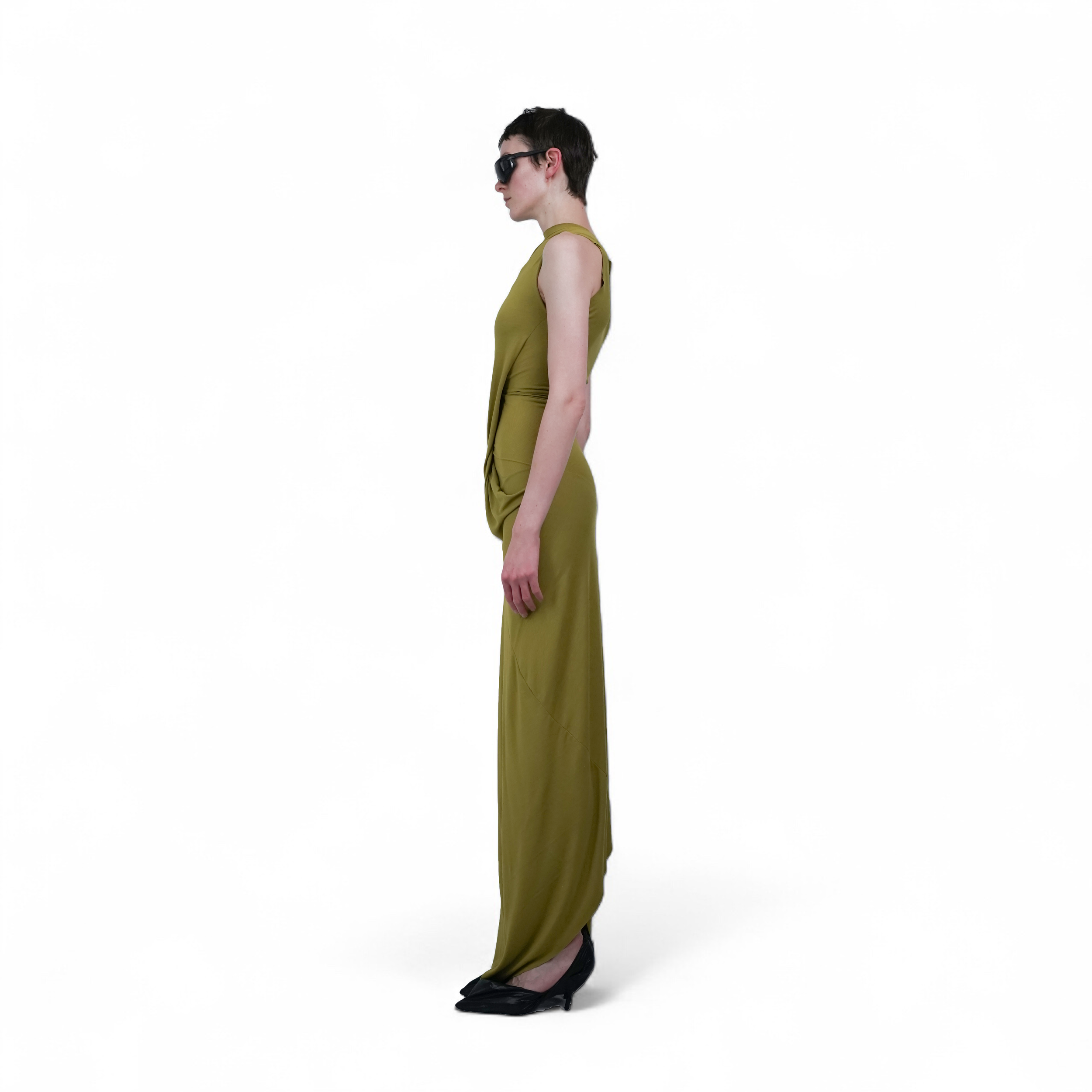 _SS23_MODEL_SIDE_OLIVE.png