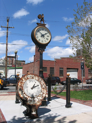 Bicknell Clock, Lawrence, MA