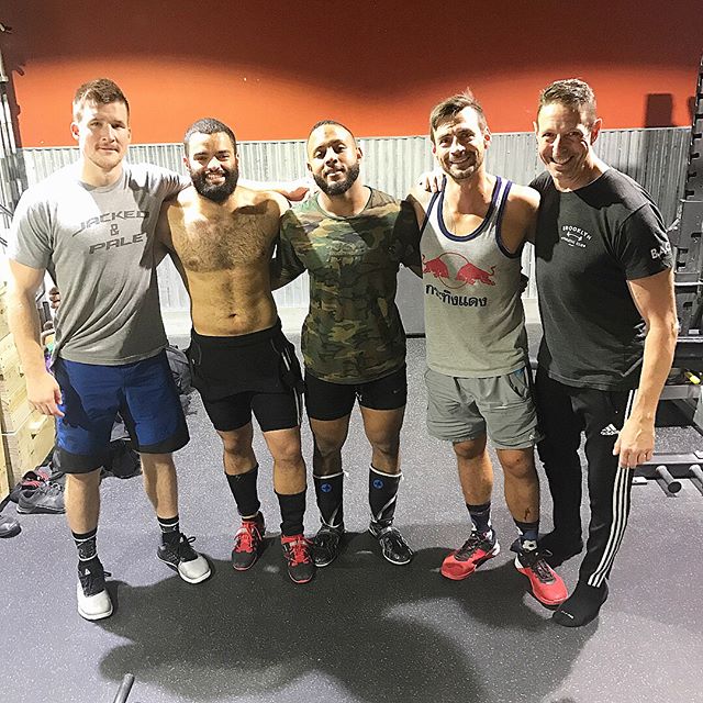 Always a great day when you end up meeting some awesome coaches and fellow weightlifters. Great time today watching these guys go HAM on heavy snatches and cleans. Took some time to do some power work at 70-75% on the side. Always take the time to en