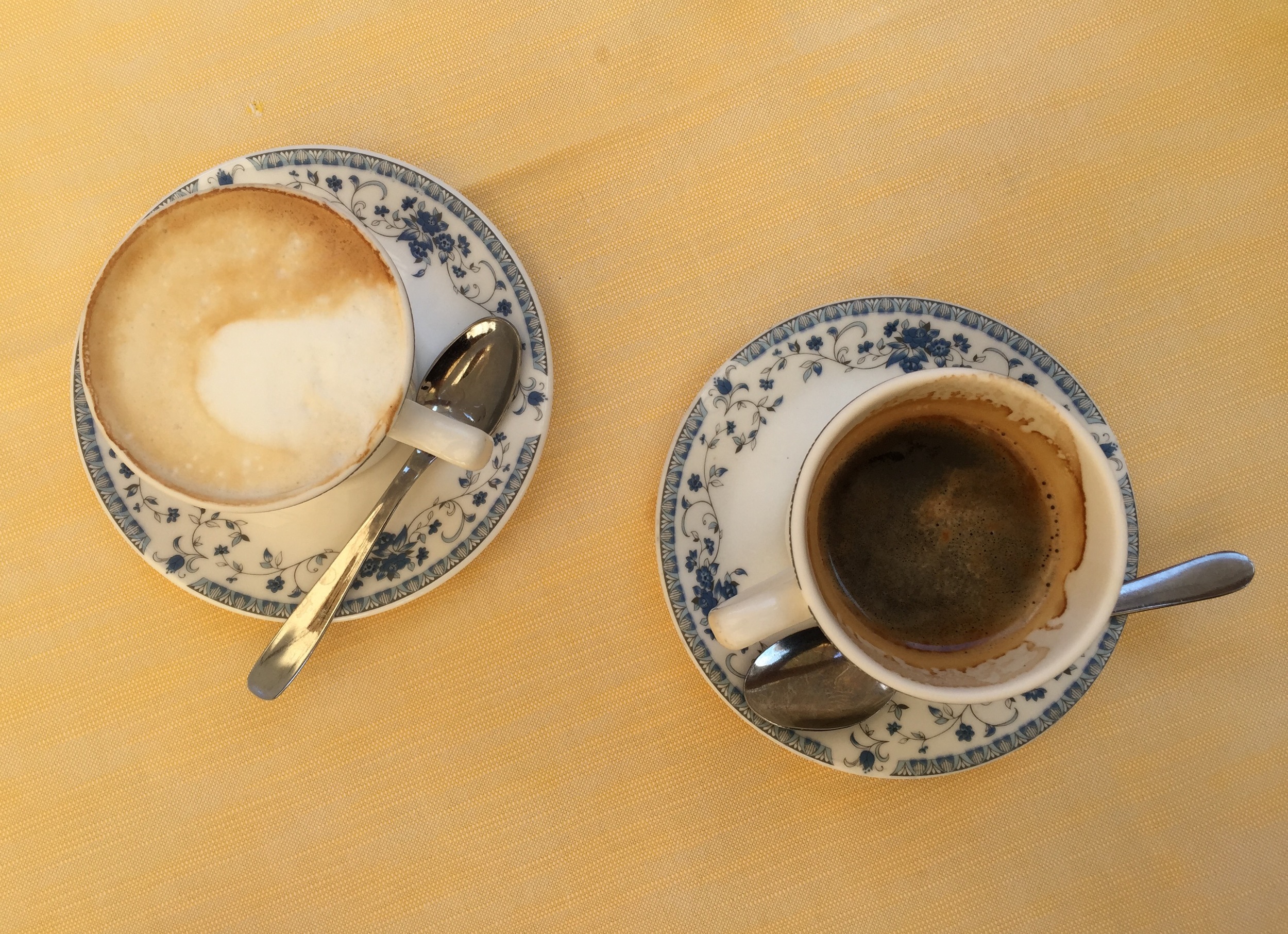 Cappuccino versus Americano in Venice... #cappuccinoforthewin