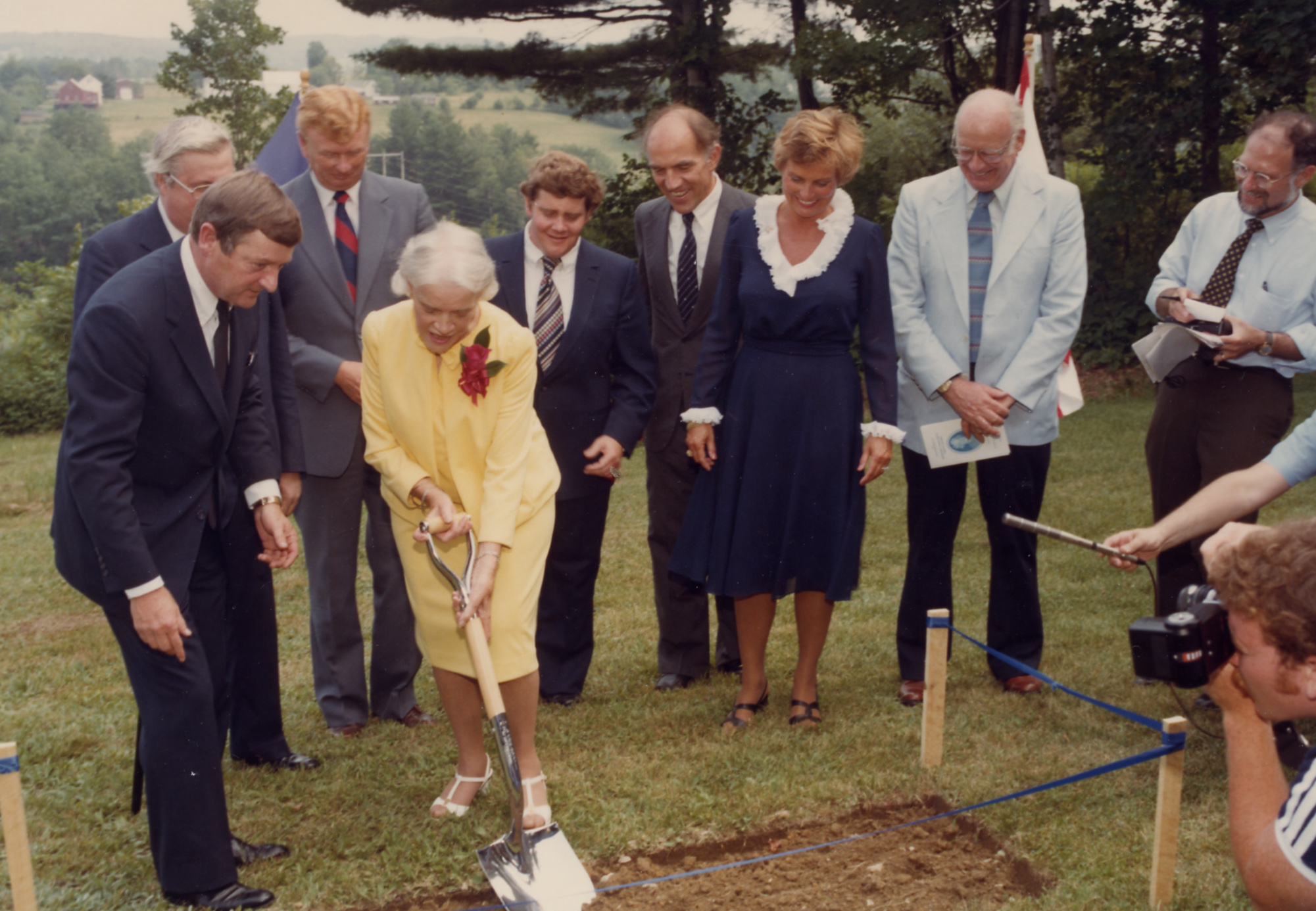 1982: Dedicates the Margaret Chase Smith Library.