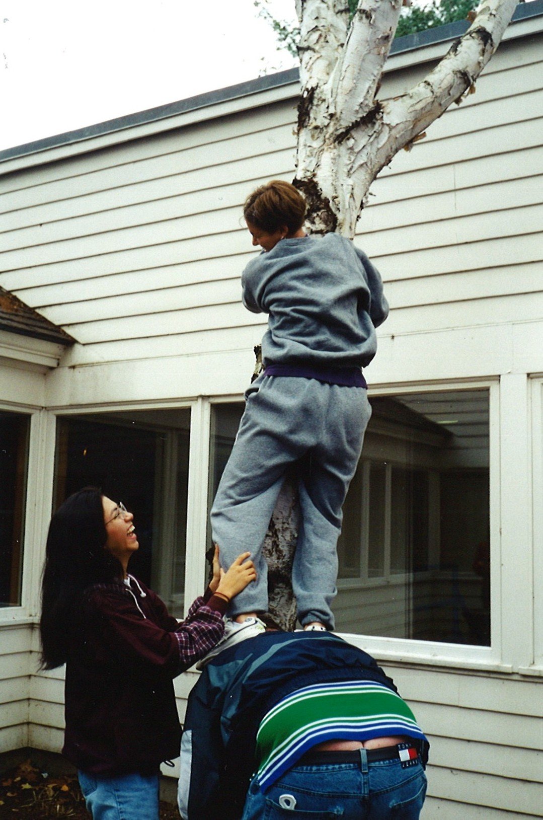 It's #TBT! In 1988 our fellowship students and staff accidently locked themselves in the courtyard of the Library. We can assure you all made it out safely. No students made it onto the roof. Luckily a patron showed up and let everyone back into the 