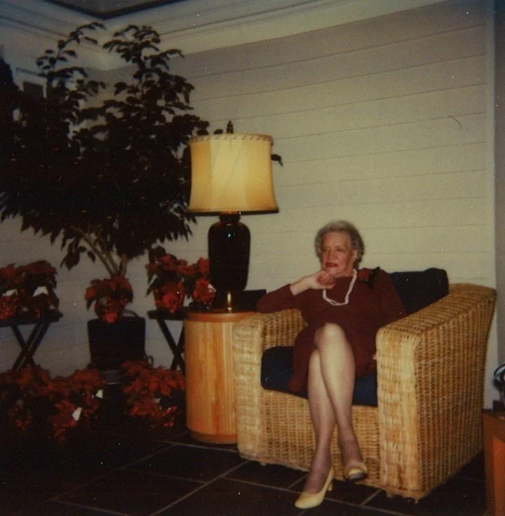 It's #TBT! Check this out&mdash;Senator Smith was all set to entertain the library crew during the Christmas party back in '86!