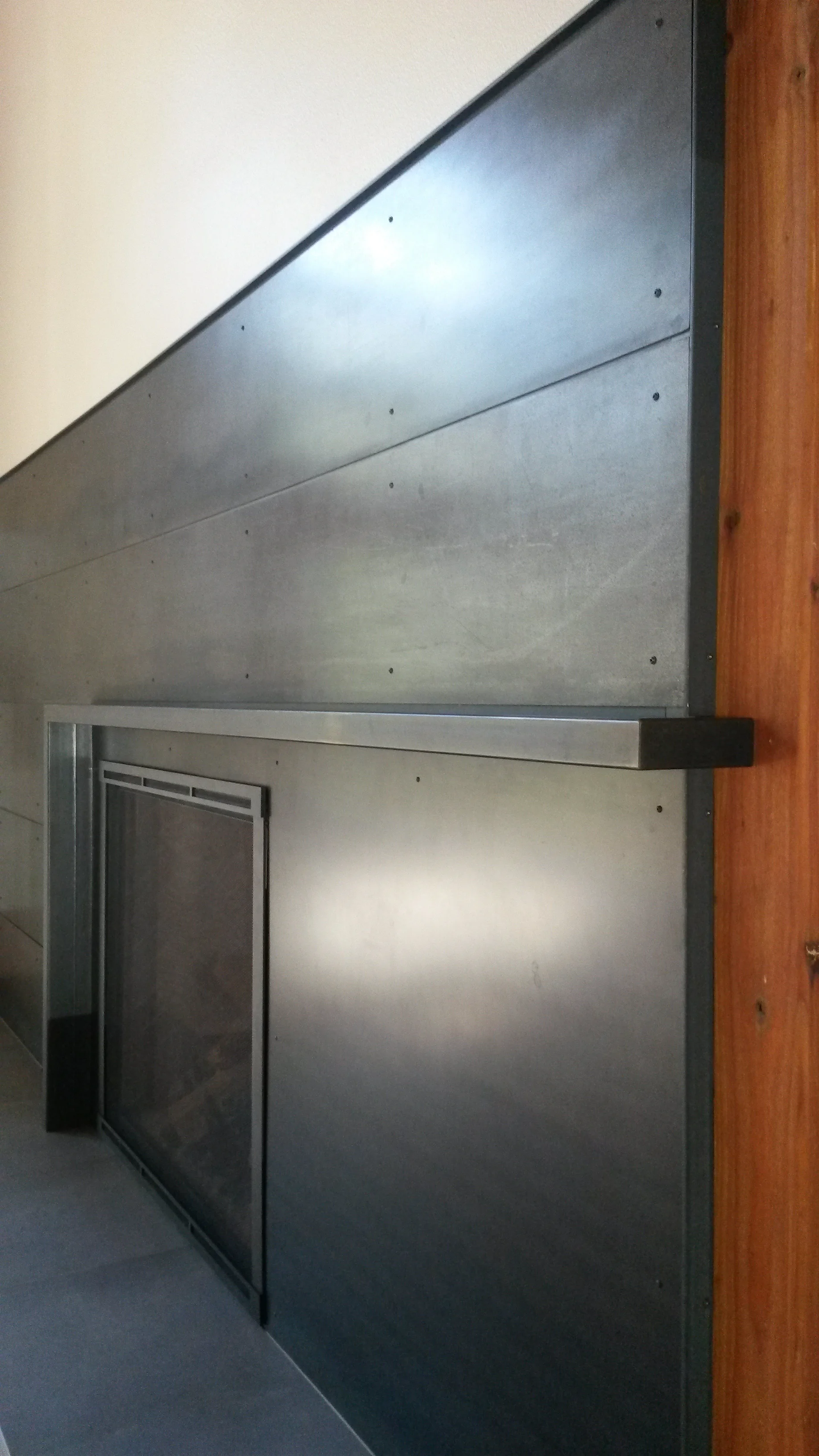 CARSON residence - fireplace facade