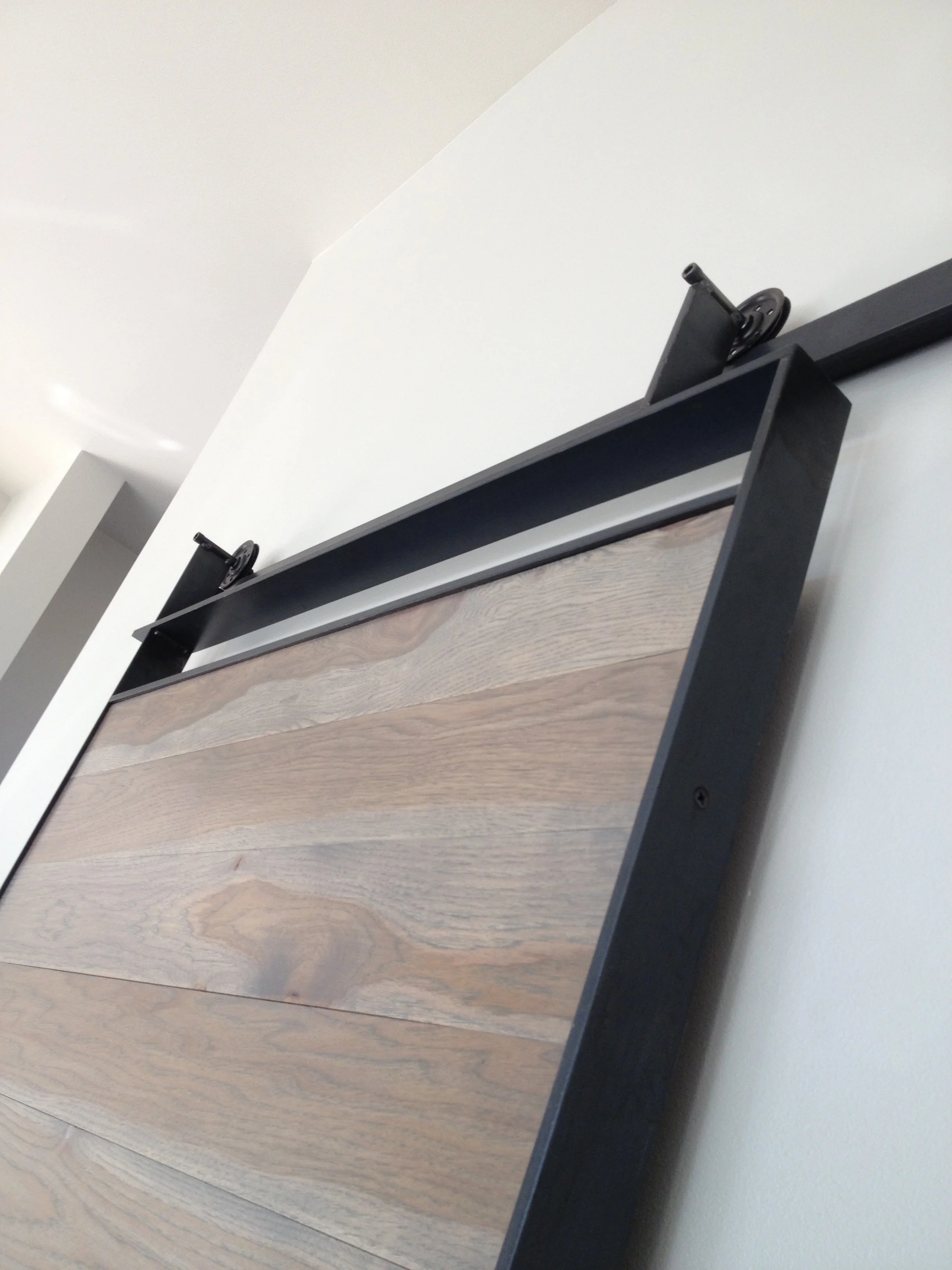 SCHMIDT residence - barn door