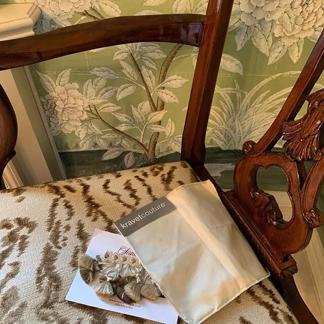 💫The tassel is worth the hassel! 🎓 These curtains are going to be perfection at our Park Avenue project!
.
.
.
.
.
.
.
.
#stephaniestamas #stephaniestamasinteriors #stephaniestamasdesign #stephaniestamasinteriors #stephaniexstamas #stephaniexstamas